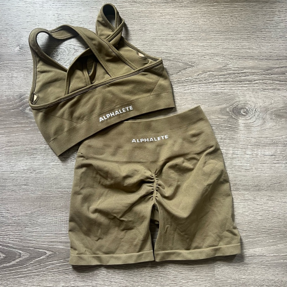 Alphalete amplify set